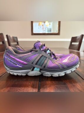 Brooks Pure Cadence 2 Womens Purple Black Mesh Running Sneakers Shoes Size 8.5